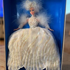 Enchanted Seasons Collection, Snow Princess Barbie